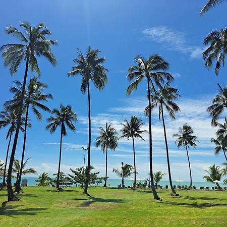 Kantary Beach Hotel Villas & Suites Khao Lak Exterior photo