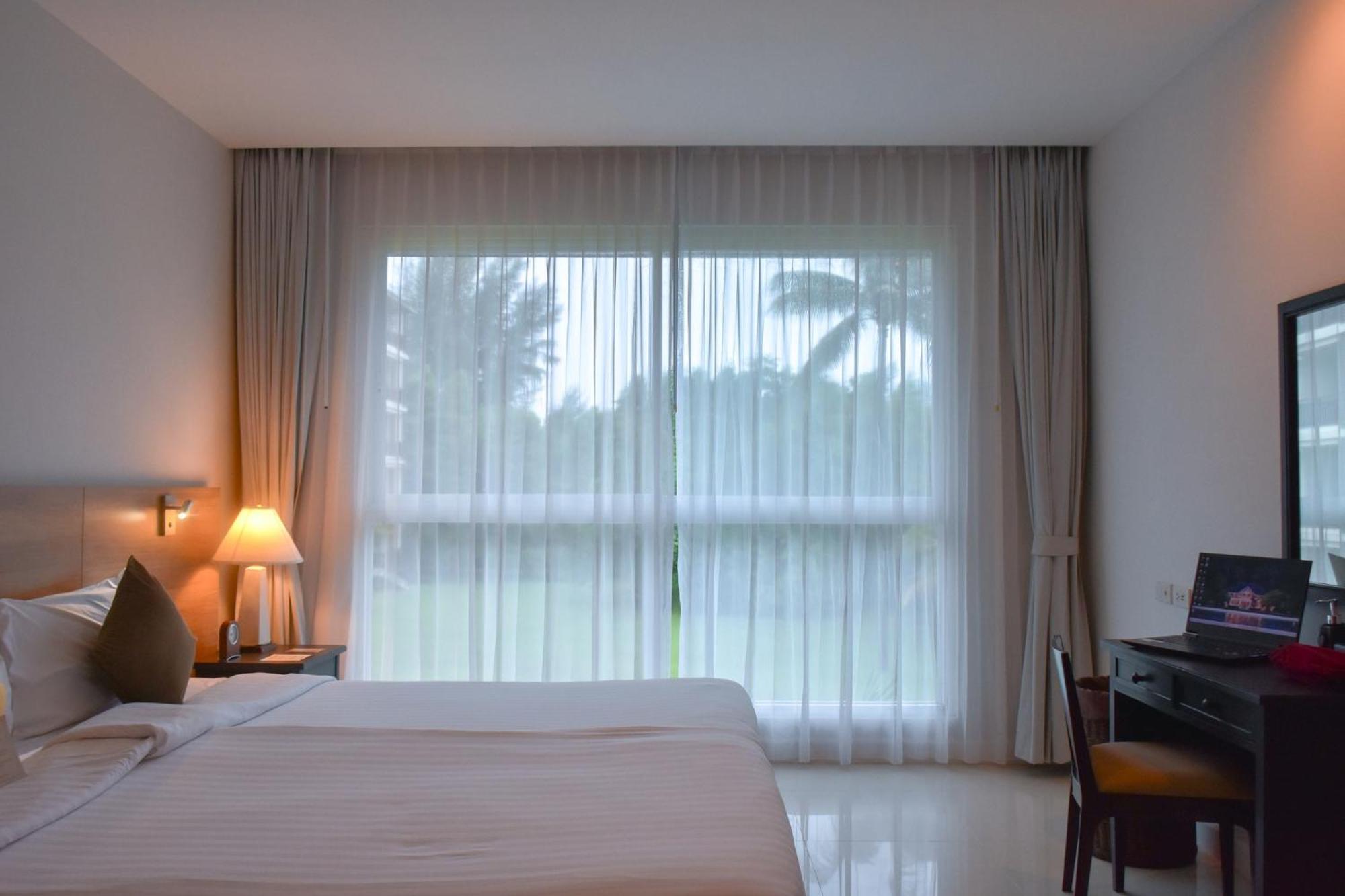 Kantary Beach Hotel Villas & Suites Khao Lak Exterior photo